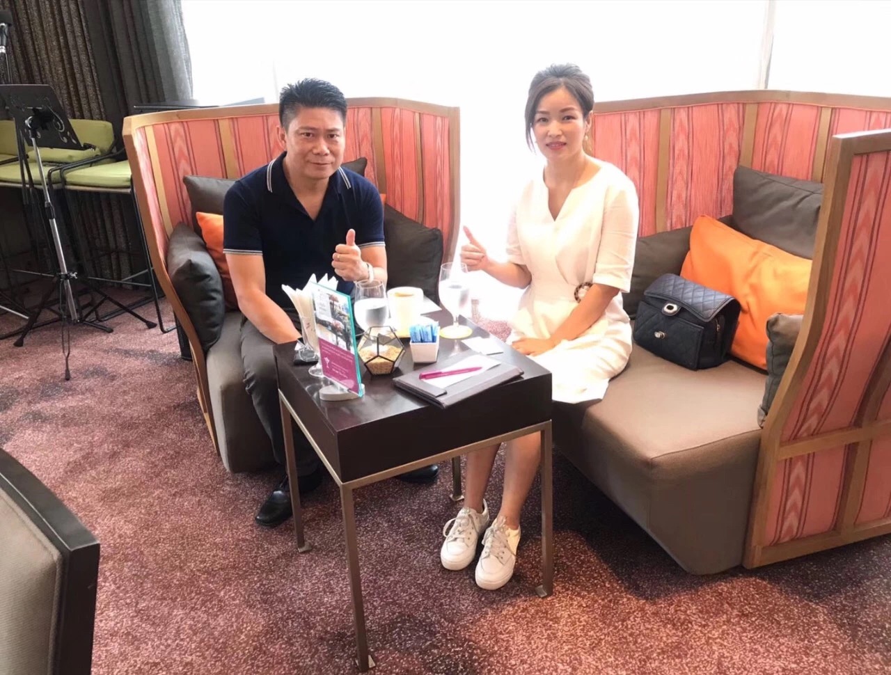 (左)Daniel BOULOM先生  (右)孫文芳女士 (左)Daniel BOULOM先生  (右)孫文芳女士